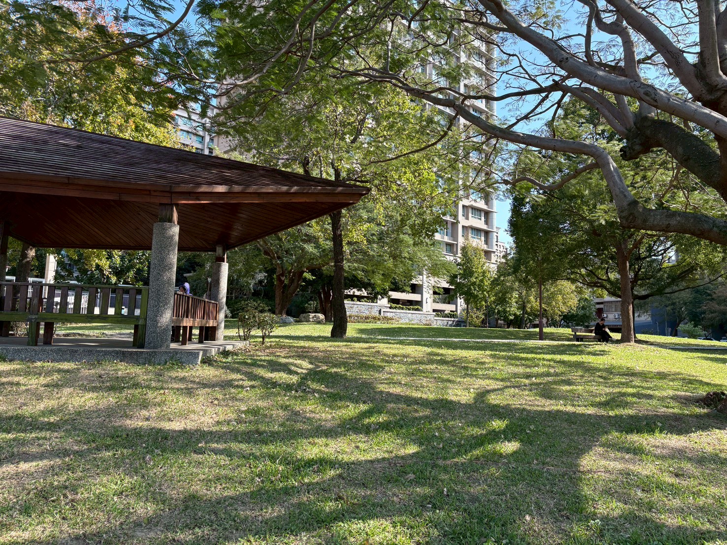 小圖共8張，pic8