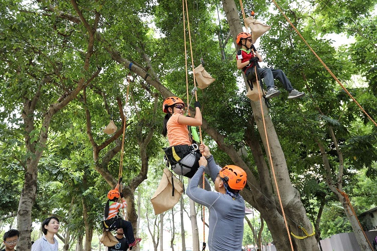 「都市小泰山」攀樹活動 孩童玩樂札根環境教育小圖共6張，pic4