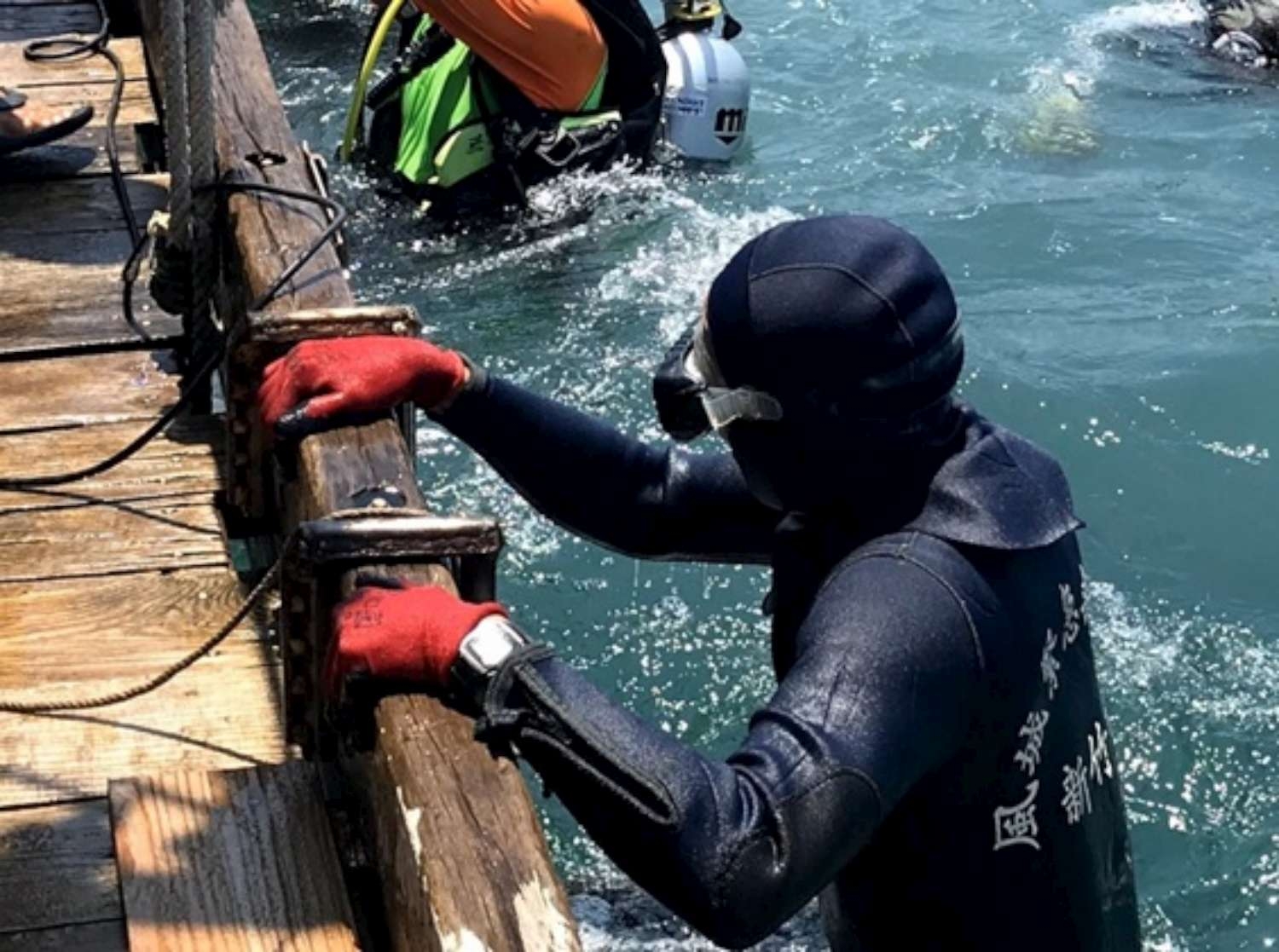 潛水員組成「海底撈」 清除200公斤垃圾 林智堅市長：結合專業與熱情的海洋守護隊小圖共6張，pic4