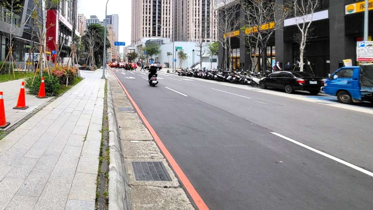 接獲民眾反映竹市埔頂二路至慈雲路口附近產生惡臭 環保局立即處理並追蹤改善大圖