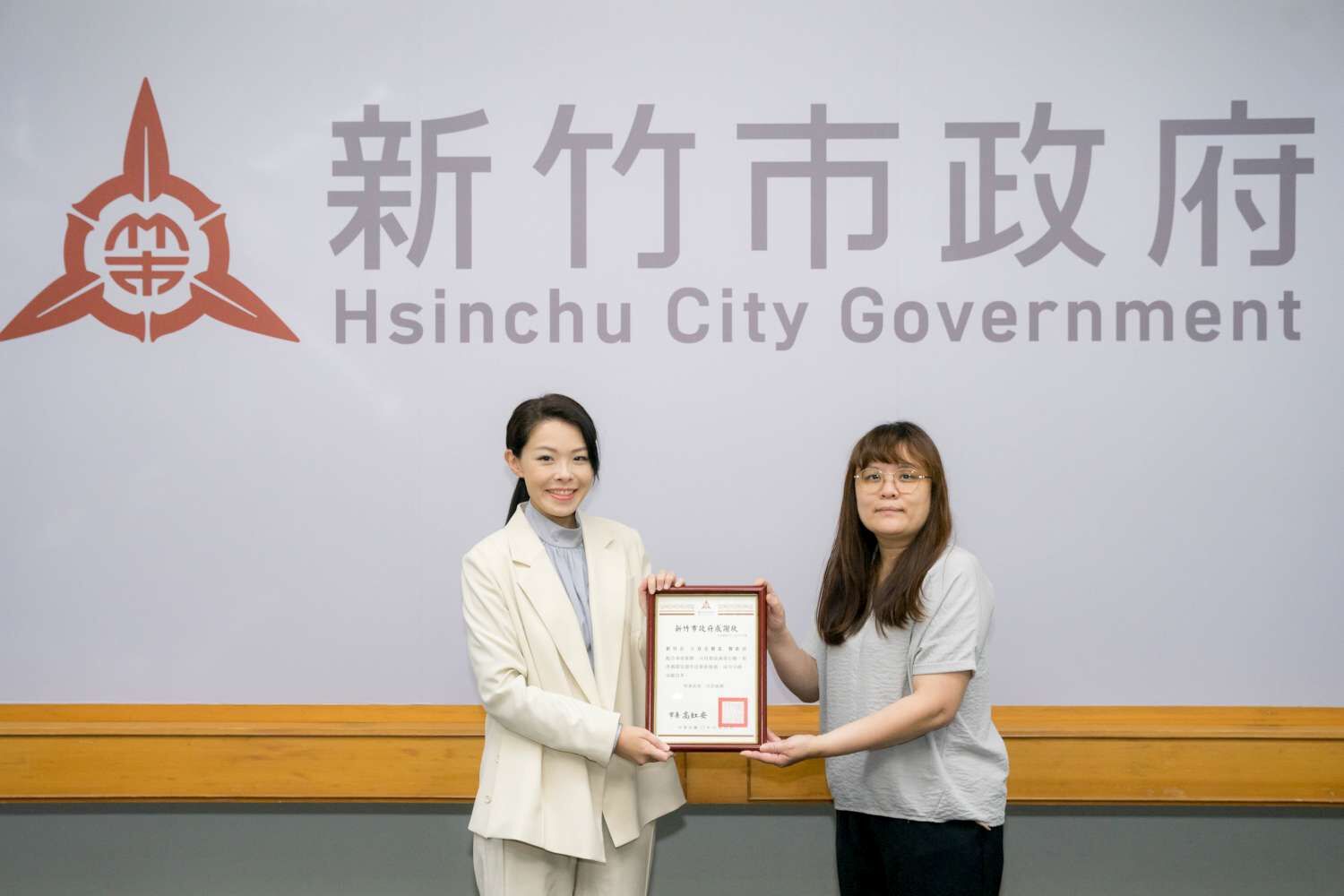 竹市「小食光餐盒、厚道飲食店」循環餐盒獲殊榮 高市長親自表揚力推循環服務小圖共6張，pic2