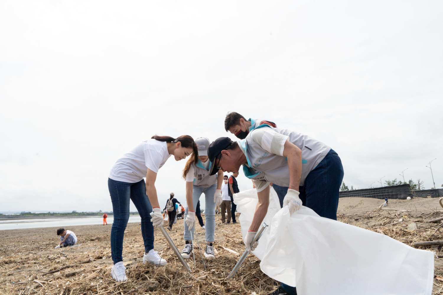 守護海洋、你我有責！ 竹塹三態子守護祭開跑 高市長宣布加碼1個月「淨海特別行動」小圖共6張，pic3