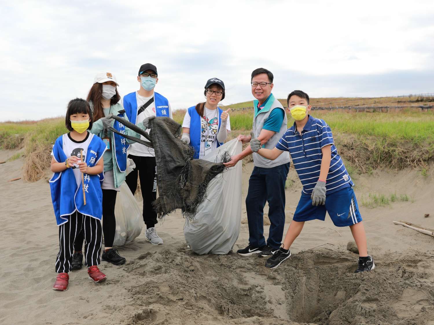 竹市秋季淨灘登場！ 逾800民眾齊心守護海洋環境小圖共6張，pic4