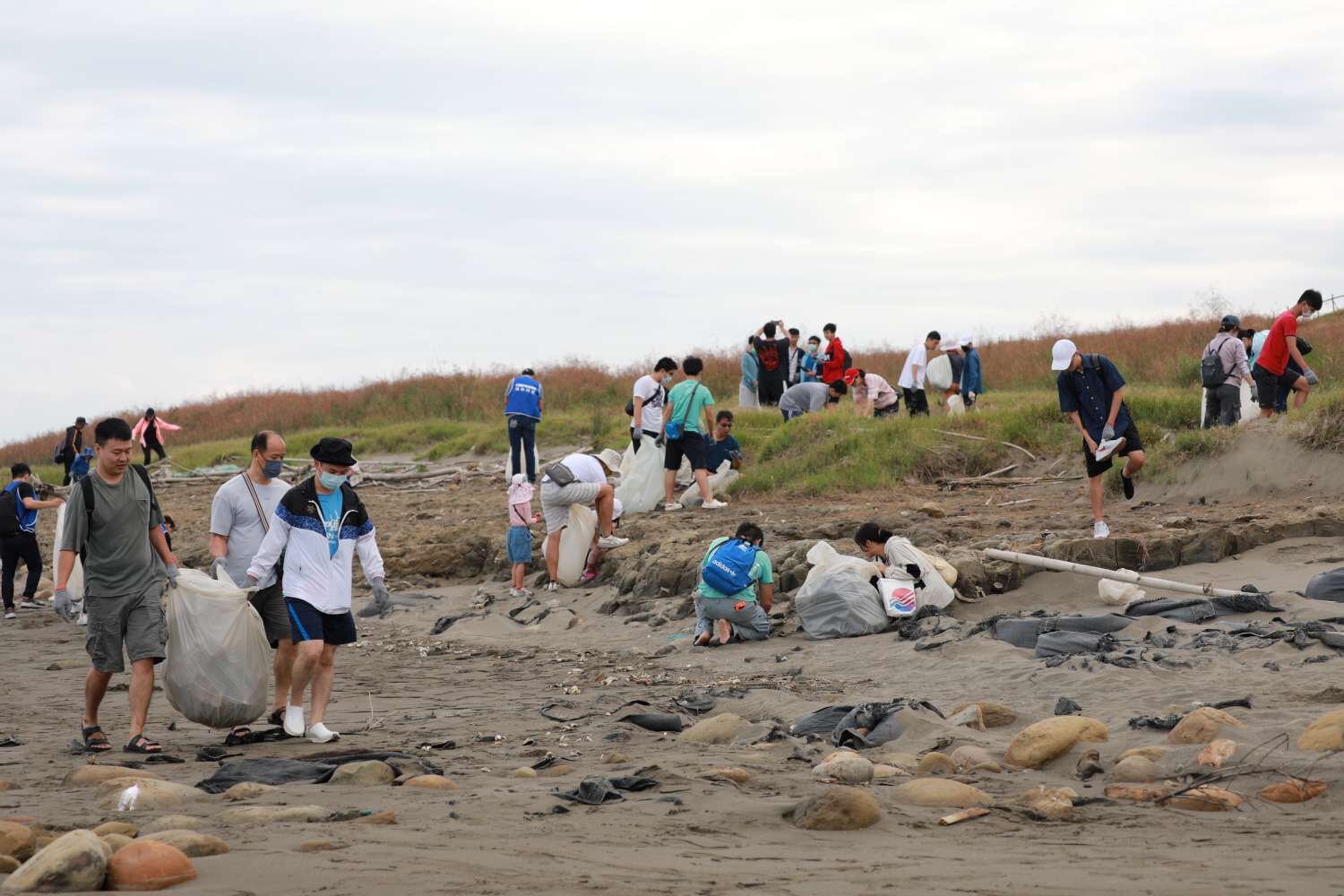 竹市秋季淨灘登場！ 逾800民眾齊心守護海洋環境小圖共6張，pic6