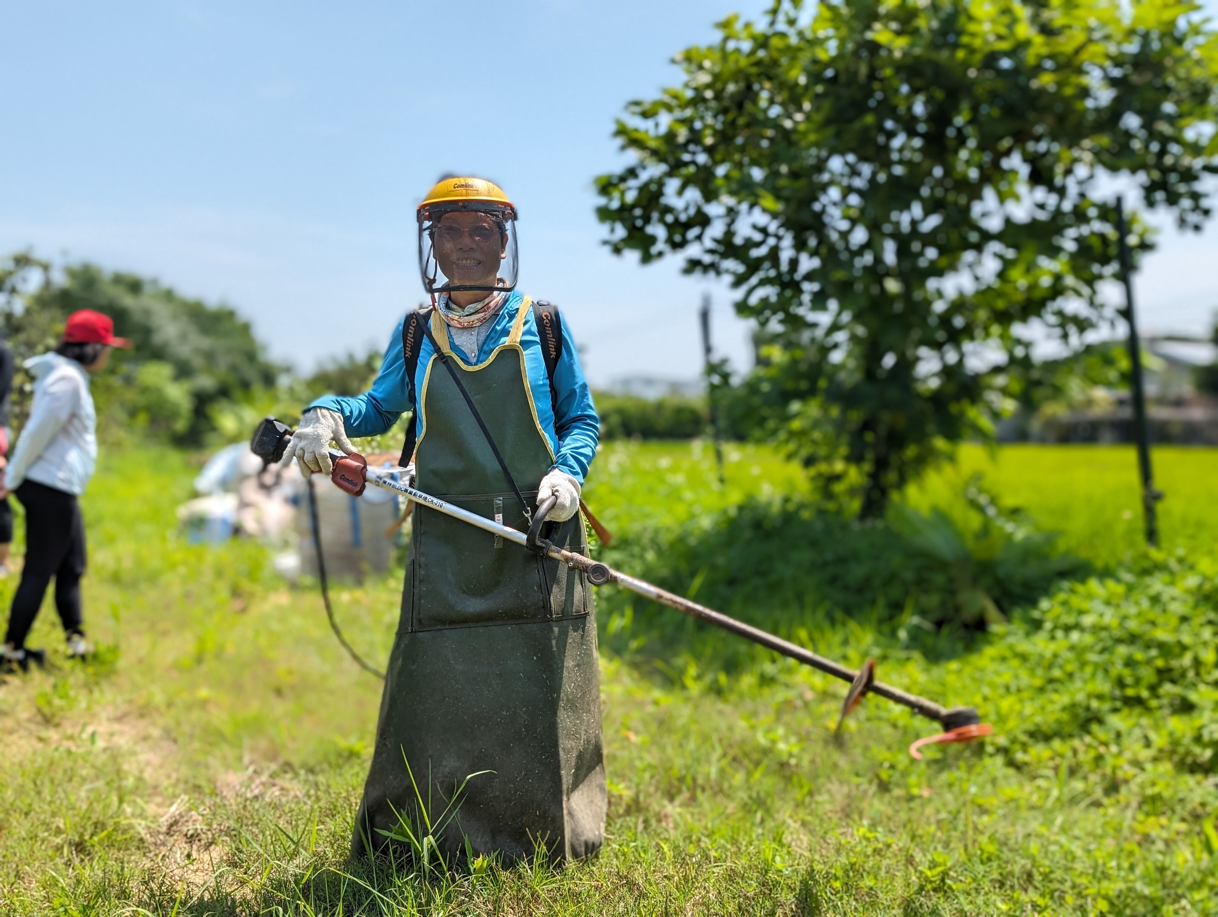 拒絕不當使用除草劑！竹市示範快樂除草「雞」 高虹安市長：以療育、永續方式落實環境管理小圖共6張，pic4