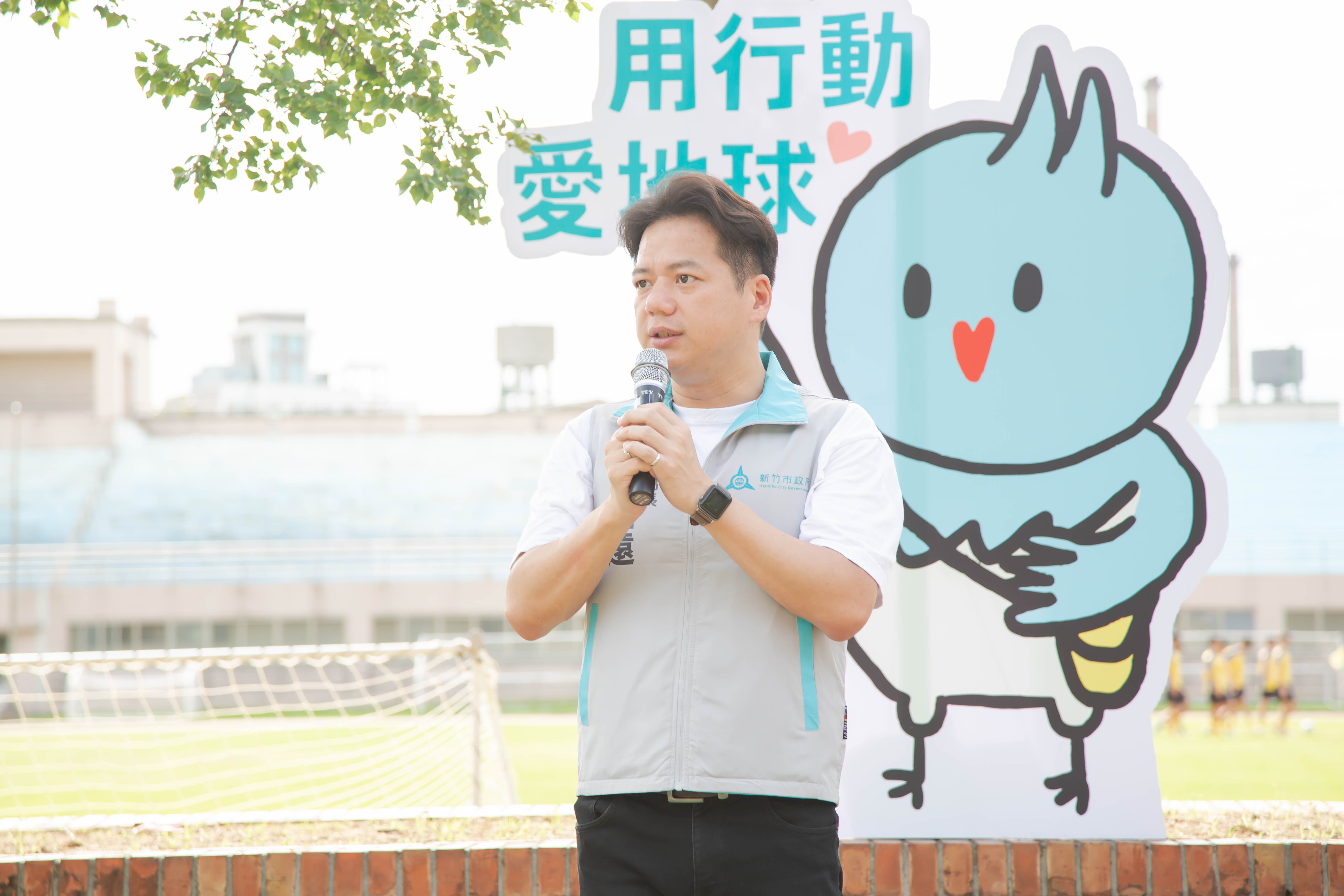 菸頭不落地 守護好環境！竹市響應世界環境日 邱臣遠副市長率領海陸環保志工聯合清掃小圖共6張，pic3