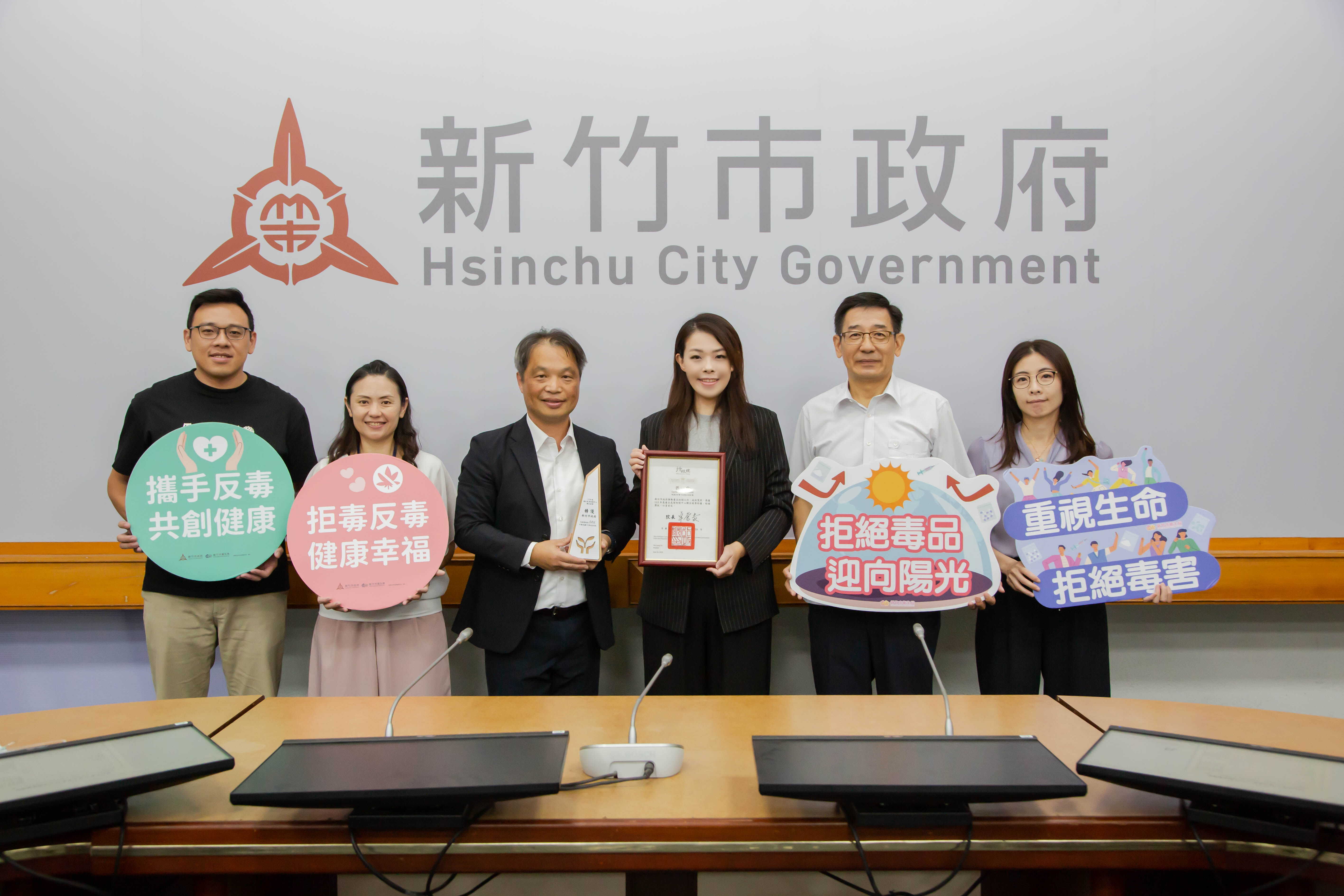 竹市府團隊榮獲國家多項「特優」獎項 高虹安市長表揚勉勵小圖共6張，pic4