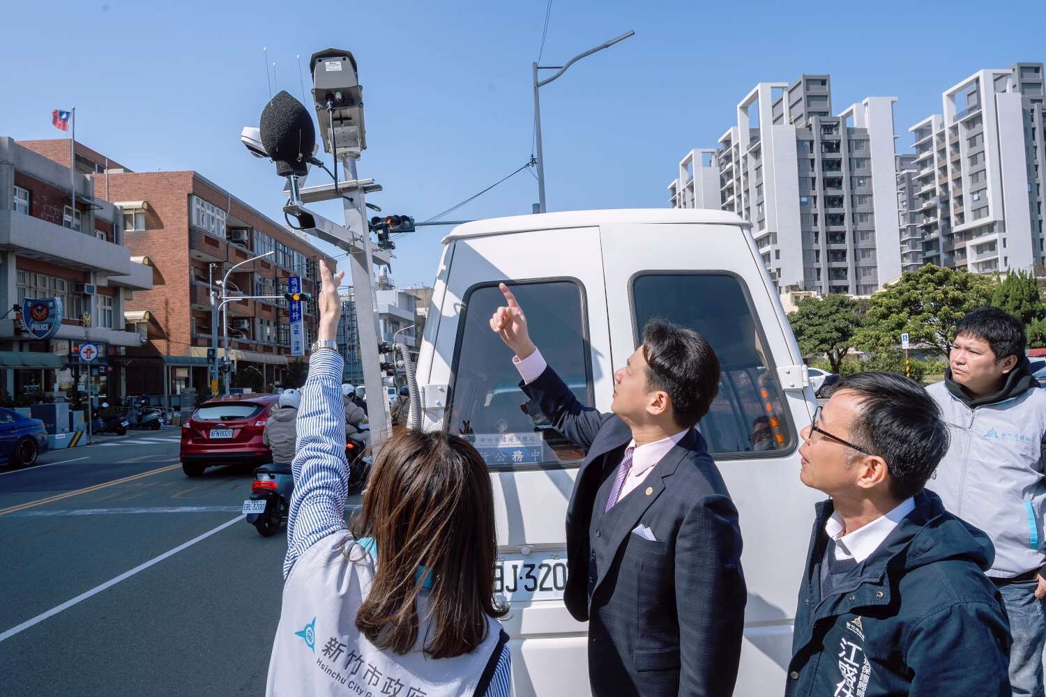 榮獲智慧城市創新應用獎！竹市「車載式六合一」複合稽查設備領先全國　邱臣遠代理市長：高虹安市長智慧治理展成果小圖共6張，pic3
