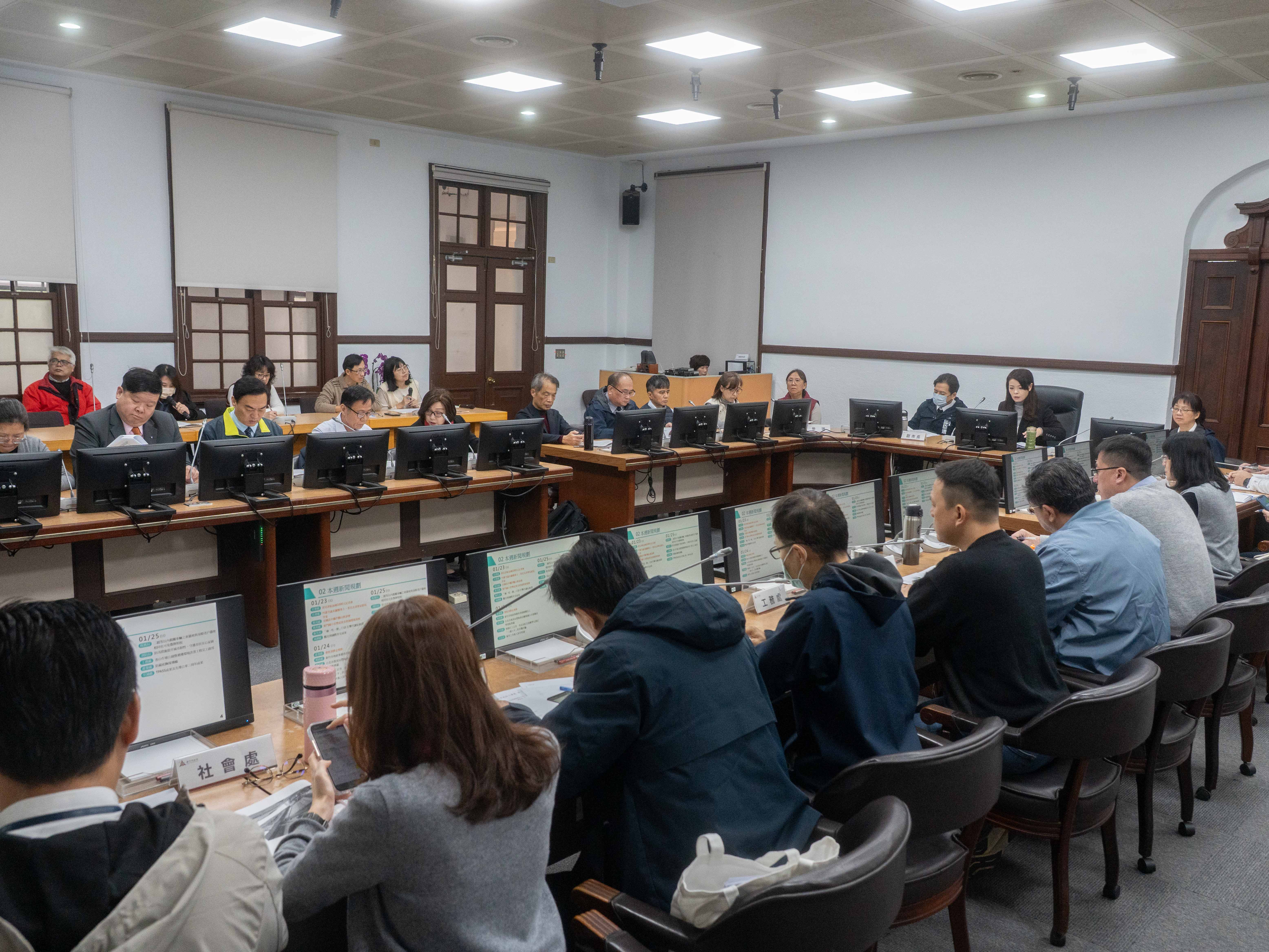 竹市本週市務會議聚焦環保與經濟 高虹安市長：全力整備 完善消費金發放作業小圖共6張，pic2