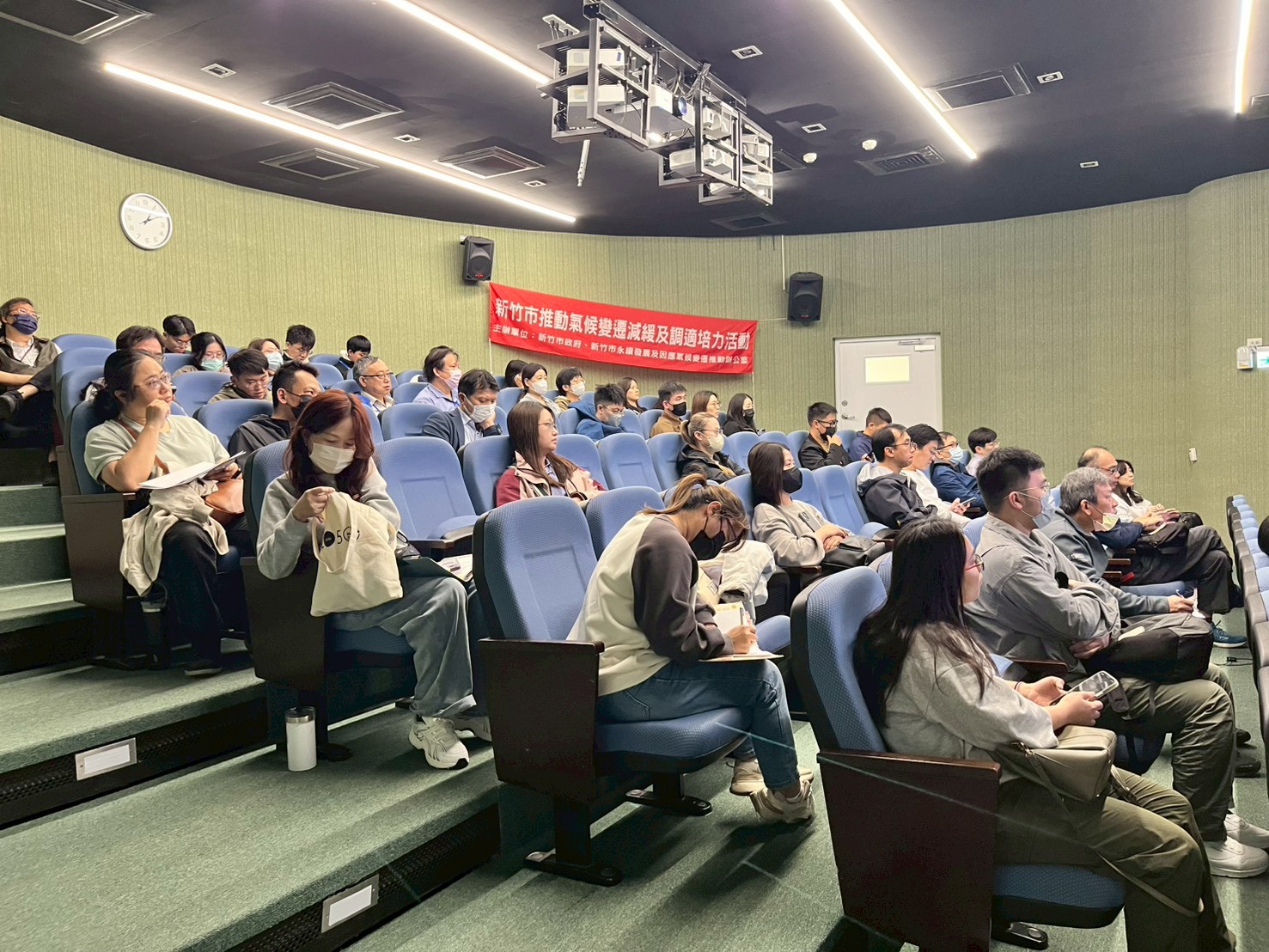 竹市列管51家排放源全數完成溫室氣體盤查登錄 高虹安市長：落實優良碳管理小圖共6張，pic4